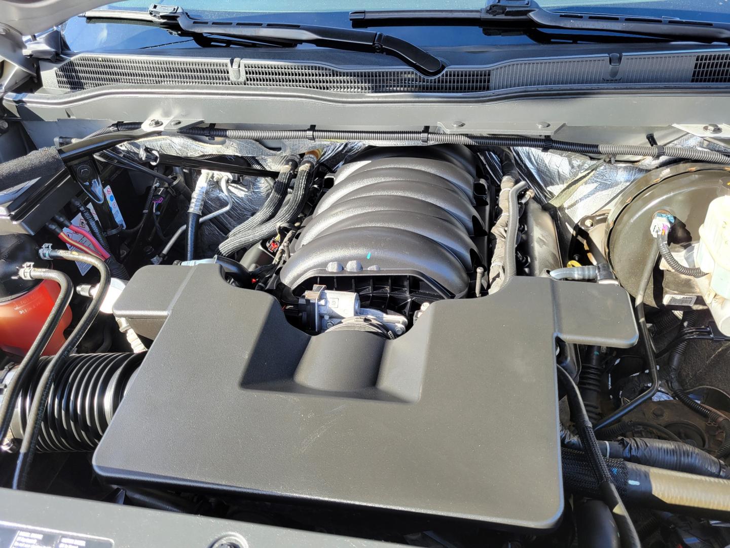 2014 Silver /Gray Chevrolet Silverado 1500 LT (3GCUKRECXEG) with an 5.3L V8 engine, 6 Speed Auto transmission, located at 450 N Russell, Missoula, MT, 59801, (406) 543-6600, 46.874496, -114.017433 - Nice 4WD. 5.3L V8. 6 Speed Automatic Transmission. Bose Sound System. Navigation. Bluetooth. Backup Camera. Remote Start. Power Drivers Seat. Towing. Rear Parking Sensors. - Photo#9